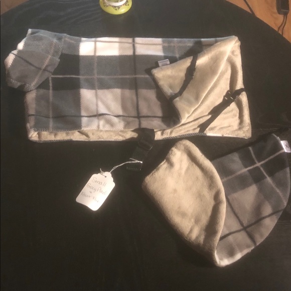 Handmade Original Dog Coat and Matching Neck Wrap - Picture 2 of 3